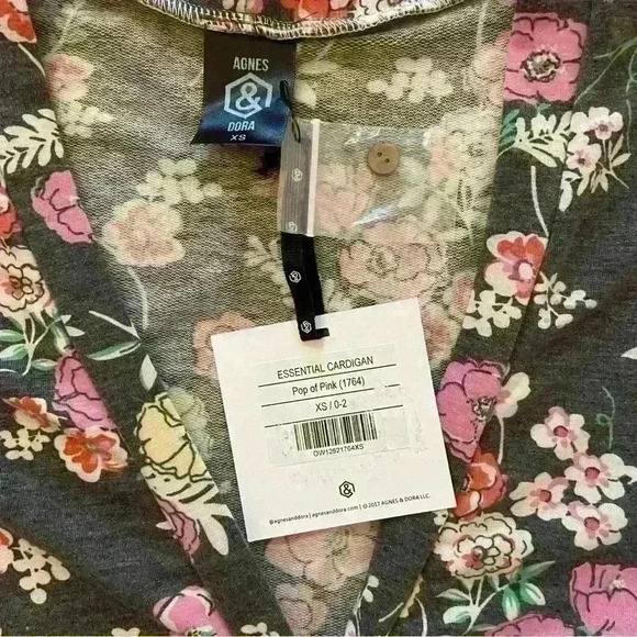 Agnes & Dora™ Essential Cardigan Floral Pop of Pink Size XS (0-2) Lightweight - Picture 10 of 12